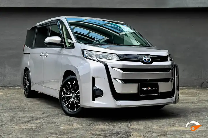 Toyota Noah Hybrid – Tổng Quan Và Những Điểm Cần Biết Cho Người Dùng