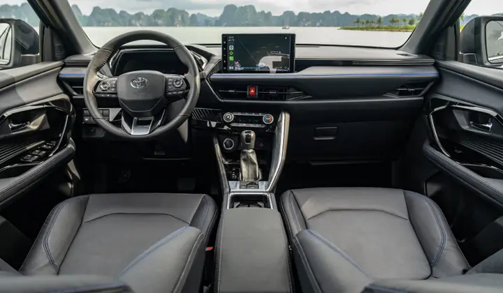 Toyota Nội Thất: Tổng Quan Chi Tiết Về Thiết Kế, Chất Liệu Và Xu Hướng Hiện Đại