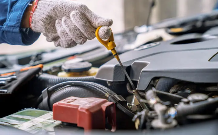 Toyota Oil Change: Hướng Dẫn Chi Tiết Đổi Dầu Cho Xe Toyota Toyota Oil Change: Hướng Dẫn Chi Tiết Đổi Dầu Cho Xe Toyota