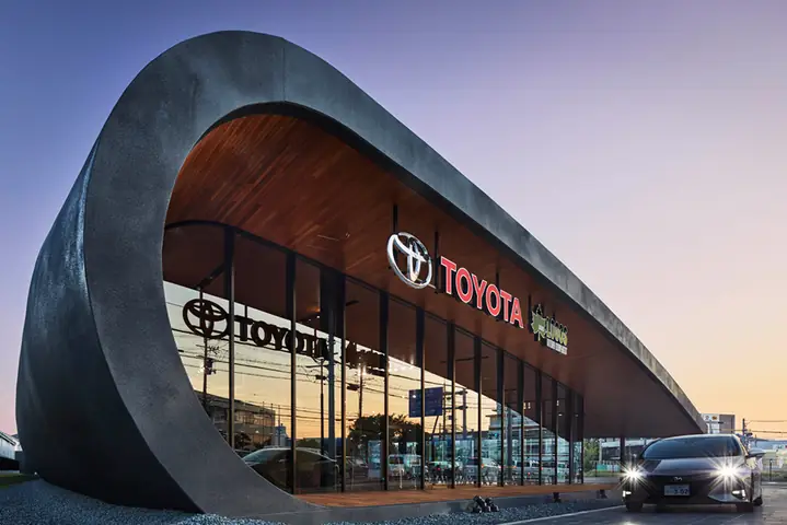 Toyota Osaka Japan – Tổng Quan Về Mạng Lưới Đại Lý, Dịch Vụ Và Trải Nghiệm Lái Xe Tại Osaka, Nhật Bản