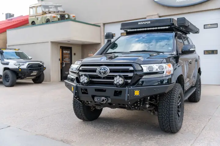 Toyota Overland – Tổng Quan Về Dòng Xe Đa Dụng Của Toyota Và Những Điểm Nổi Bật Cần Biết