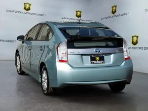 Toyota Prius Back: Tổng Quan Về Không Gian Và Tính Năng