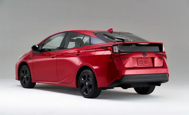 Toyota Prius Back: Tổng Quan Về Không Gian Và Tính Năng