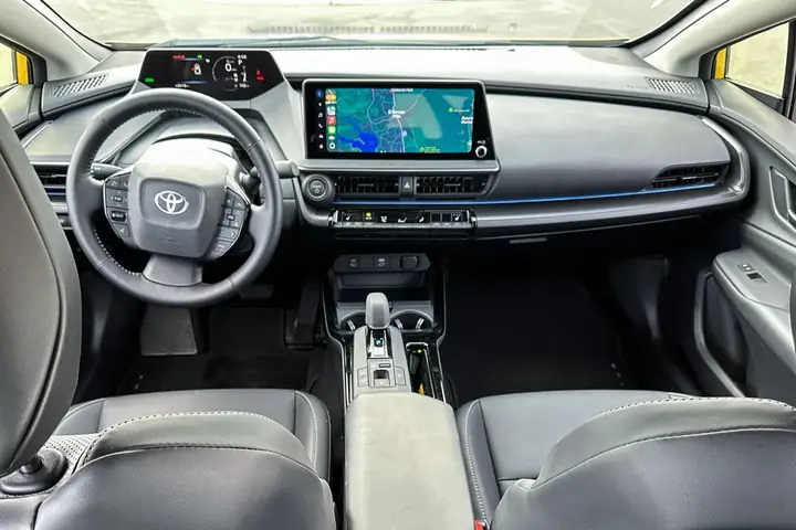 Toyota Prius Inside: Khám Phá Nội Thất Đầy Tiện Nghi Và Công Nghệ Đột Phá Toyota Prius Inside: Khám Phá Nội Thất Đầy Tiện Nghi Và Công Nghệ Đột Phá