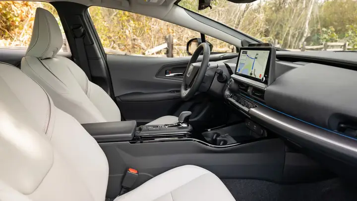 Toyota Prius Inside: Khám Phá Nội Thất Đầy Tiện Nghi Và Công Nghệ Đột Phá Toyota Prius Inside: Khám Phá Nội Thất Đầy Tiện Nghi Và Công Nghệ Đột Phá
