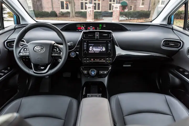 Toyota Prius Inside: Khám Phá Nội Thất Đầy Tiện Nghi Và Công Nghệ Đột Phá Toyota Prius Inside: Khám Phá Nội Thất Đầy Tiện Nghi Và Công Nghệ Đột Phá