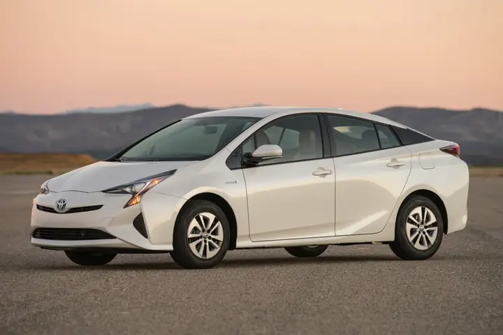 Toyota Prius Mpg: Đánh Giá Chi Tiết Hiệu Suất Tiết Kiệm Nhiên Liệu Của Xe Hybrid Đỉnh Cao Toyota Prius Mpg: Đánh Giá Chi Tiết Hiệu Suất Tiết Kiệm Nhiên Liệu Của Xe Hybrid Đỉnh Cao