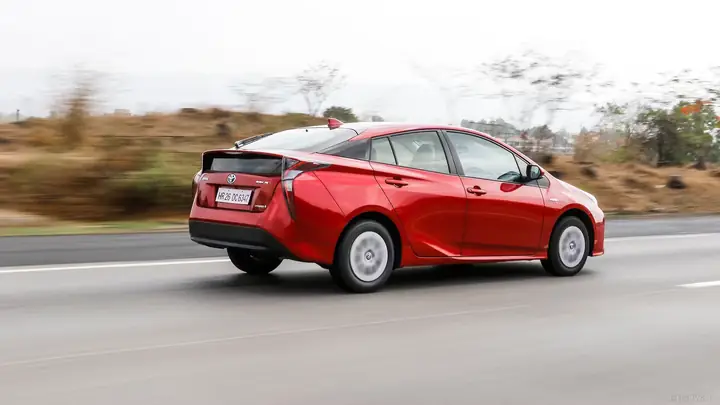 Toyota Prius Price: Tổng Quan Giá Bán Và Các Yếu Tố Ảnh Hưởng Toyota Prius Price: Tổng Quan Giá Bán Và Các Yếu Tố Ảnh Hưởng