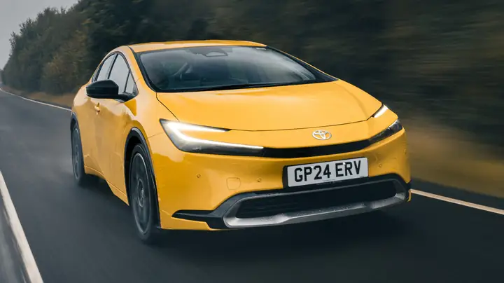 Toyota Prius Review – Đánh Giá Chi Tiết Xe Hybrid Phổ Biến Toyota Prius Review – Đánh Giá Chi Tiết Xe Hybrid Phổ Biến