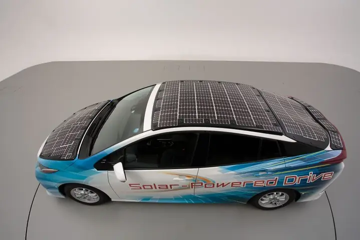 Toyota Prius Solar: Tổng Quan Về Công Nghệ Năng Lượng Mặt Trời Trên Xe Hybrid Toyota Prius Solar: Tổng Quan Về Công Nghệ Năng Lượng Mặt Trời Trên Xe Hybrid