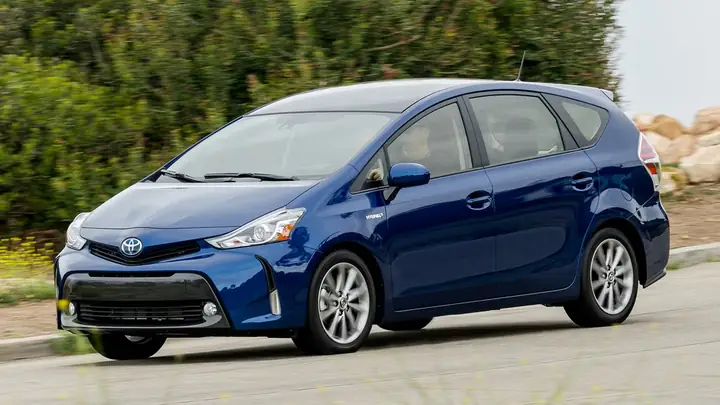 Toyota Prius V: Tổng Quan Và Những Điểm Đáng Chú Ý Toyota Prius V: Tổng Quan Và Những Điểm Đáng Chú Ý