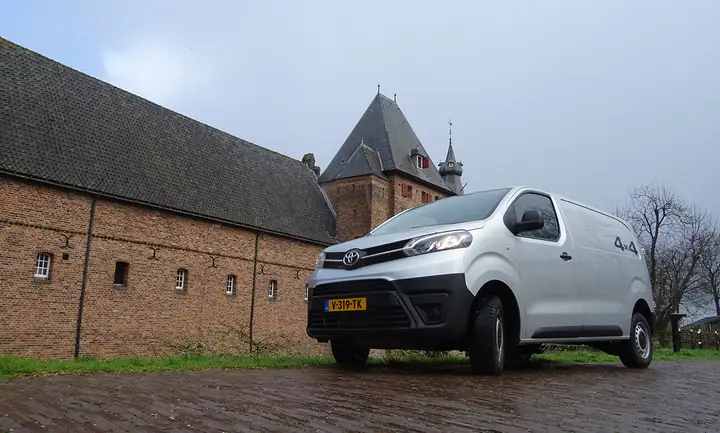 Toyota Proace 4x4 – Đánh Giá Toàn Diện Chiếc Xe Thương Nhẹ Đa Năng Với Hệ Thống Dẫn Động Bốn Bánh Toyota Proace 4x4 – Đánh Giá Toàn Diện Chiếc Xe Thương Nhẹ Đa Năng Với Hệ Thống Dẫn Động Bốn Bánh
