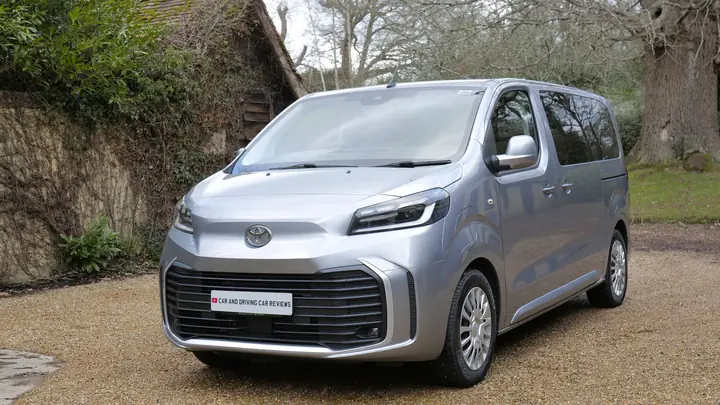 Toyota Proace Lease: Giải Pháp Thuê Xe Hợp Nhất Cho Doanh Nghiệp Và Cá Nhân