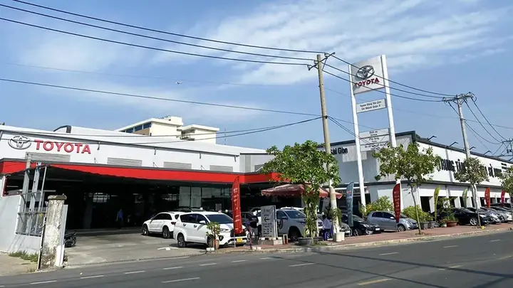 Toyota Quan 9: Tổng Quan Và Những Thông Tin Cần Biết