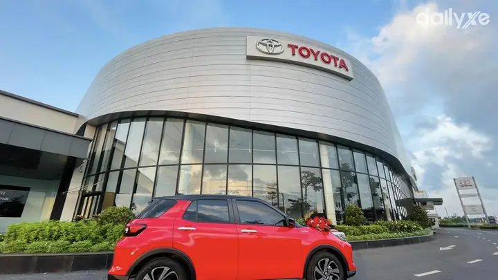 Toyota Quảng Trị – Tổng Quan Về Đại Lý, Dịch Vụ Và Các Mẫu Xe Bán Chạy Toyota Quảng Trị – Tổng Quan Về Đại Lý, Dịch Vụ Và Các Mẫu Xe Bán Chạy