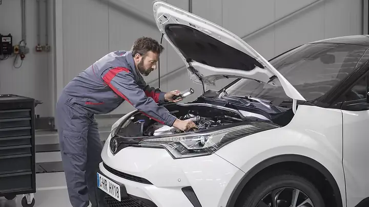 Toyota Service: Hướng Dẫn Đặt Lịch Và Kiểm Tra Định Kỳ