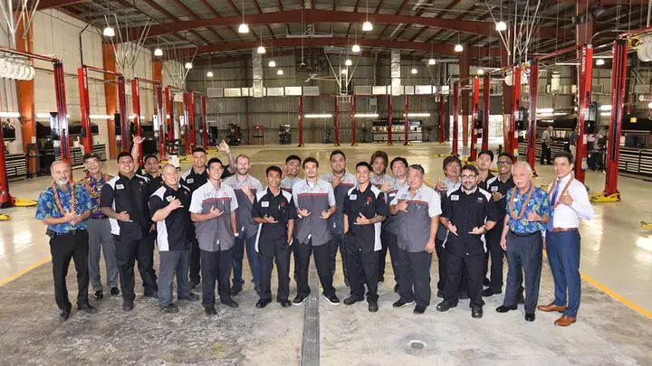 Toyota Service Center: Địa Điểm Uy Tín Đảm Bảo Xe Hơi Của Bạn Luôn Hoạt Động Mượt Mà Toyota Service Center: Địa Điểm Uy Tín Đảm Bảo Xe Hơi Của Bạn Luôn Hoạt Động Mượt Mà