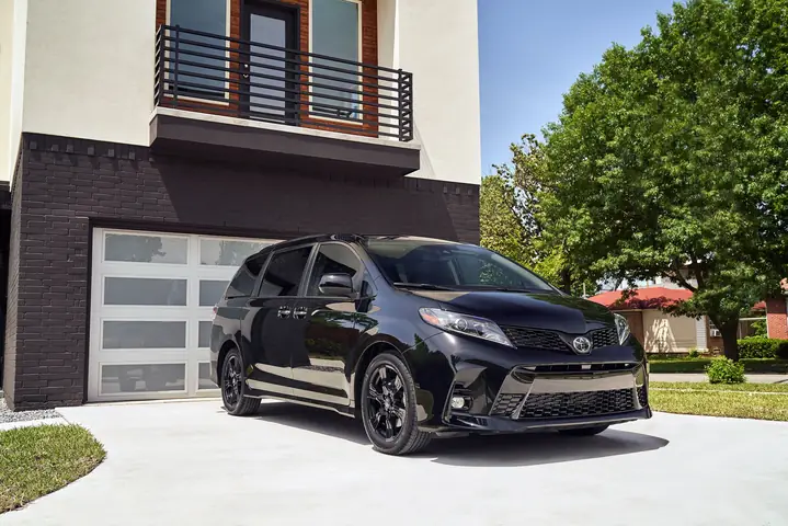 Toyota Sienna Awd: Tổng Quan Chi Tiết Về Phiên Bản Dẫn Động Bốn Bánh