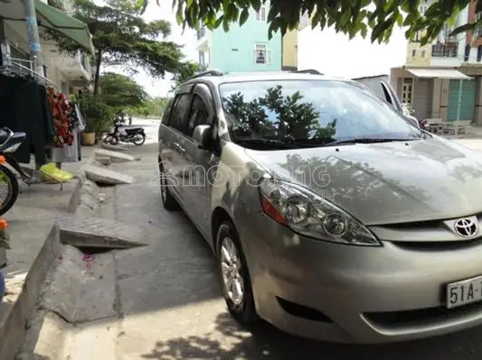 Toyota Sienna Cũ: Hướng Dẫn Mua Xe Đã Qua Sử Dụng An Toàn Và Hợp Lý Toyota Sienna Cũ: Hướng Dẫn Mua Xe Đã Qua Sử Dụng An Toàn Và Hợp Lý