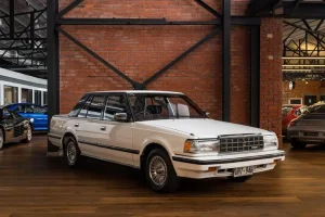 Toyota Super Saloon Là Gì? Tổng Quan Chi Tiết