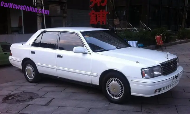 Toyota Super Saloon Là Gì? Tổng Quan Chi Tiết