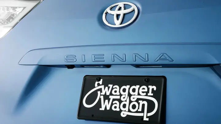 Toyota Swagger Wagon – Tổng Quan Và Đánh Giá Chi Tiết Cho Người Mua Xe Hơi