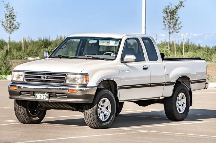 Toyota T100 Là Gì? Tổng Quan Chi Tiết Về Mẫu Xe Tải Nhẹ