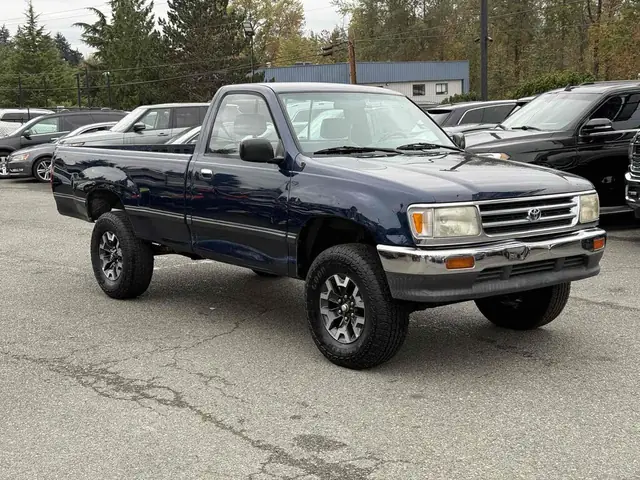 Toyota T100 Là Gì? Tổng Quan Chi Tiết Về Mẫu Xe Tải Nhẹ
