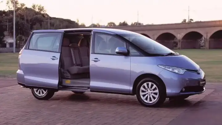 Toyota Tarago – Tổng Quan Chi Tiết Về Mẫu Xe Đa Dụng Của Toyota