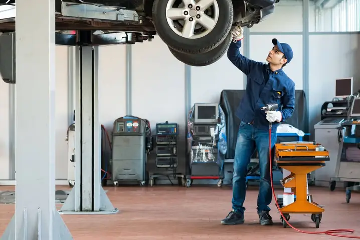 Toyota Technician: Vai Trò, Kỹ Năng Và Con Đường Phát Triển