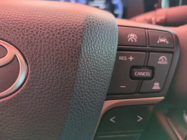 Toyota Traction Control: Cách Hoạt Động Và Lợi Ích Cho Người Lái