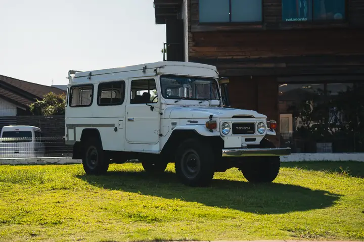 Toyota Troop Carrier Là Gì? Tổng Quan Chi Tiết Về Dòng Xe Đa Năng Của Toyota