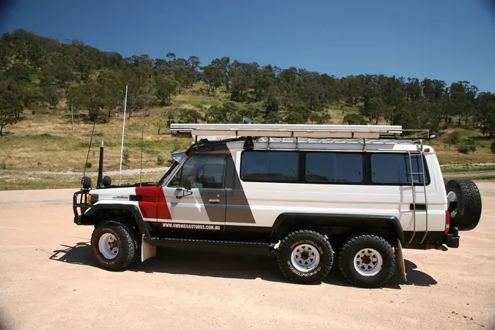 Toyota Troop Carrier Là Gì? Tổng Quan Chi Tiết Về Dòng Xe Đa Năng Của Toyota