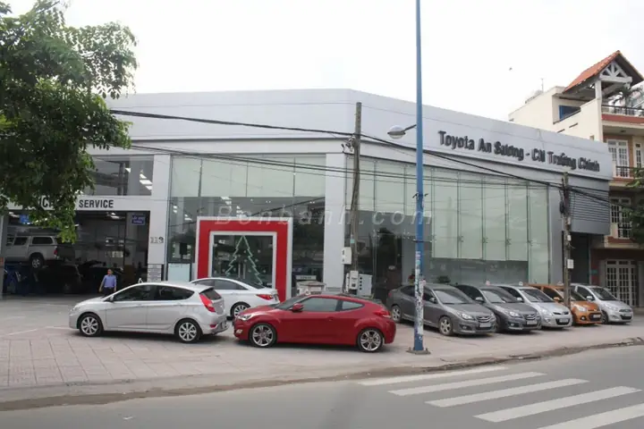 Toyota Trường Chinh: Tổng Quan Về Đại Lý Và Dịch Vụ Ô Tô Hàng Đầu