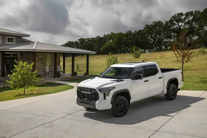Toyota Tundra Giá: Thông Tin Giá Bán Và Các Phiên Bản 2026 Toyota Tundra Giá: Thông Tin Giá Bán Và Các Phiên Bản 2026