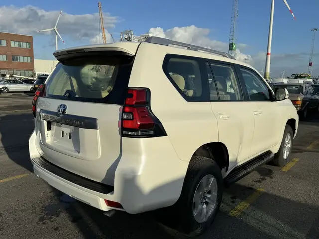 Toyota Tx Là Gì? Tổng Quan Chi Tiết Về Mẫu Xe Đa Năng Của Toyota