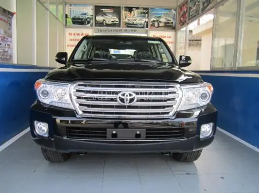 Toyota V8: Tổng Quan Về Công Nghệ Động Cơ V8 Của Toyota Và Các Mẫu Xe Áp Dụng