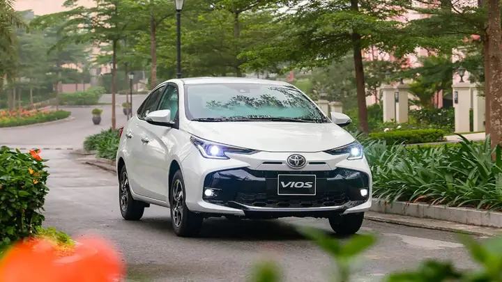 So Sánh Toyota Và Lexus: Đánh Giá Chi Tiết Các Dòng Xe