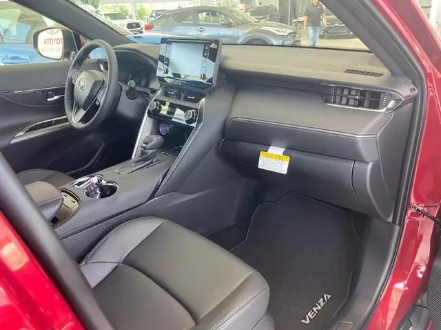 Toyota Venza Mới: Đánh Giá Toàn Diện Từ Thiết Kế Đến Công Nghệ Toyota Venza Mới: Đánh Giá Toàn Diện Từ Thiết Kế Đến Công Nghệ