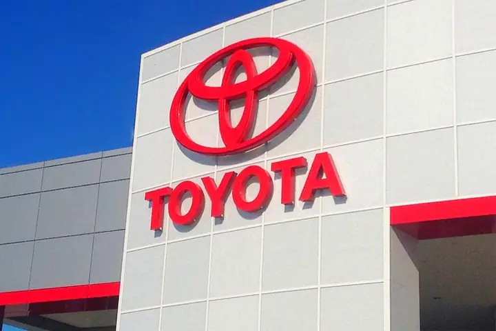 Toyota Vietnam English – Tổng Quan Ngôn Ngữ Và Dịch Vụ Hỗ Trợ Tiếng Anh Cho Khách Hàng