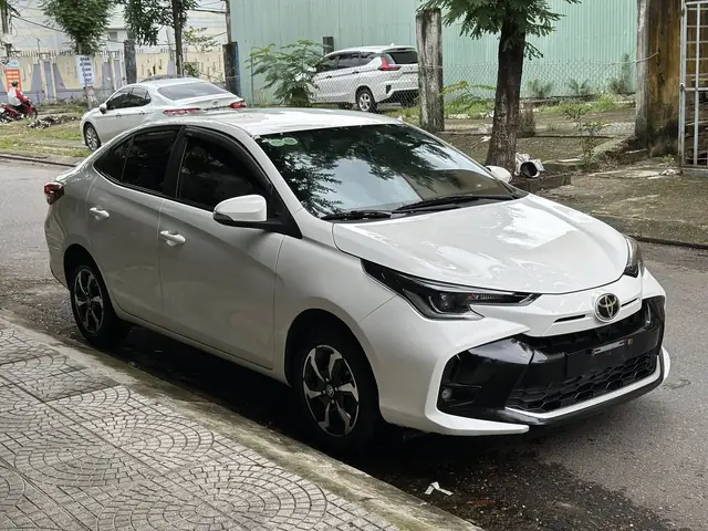 Toyota Vios: Cẩm Nang Toàn Diện Về Mẫu Sedan Hạng B Phổ Biến Tại Việt Nam