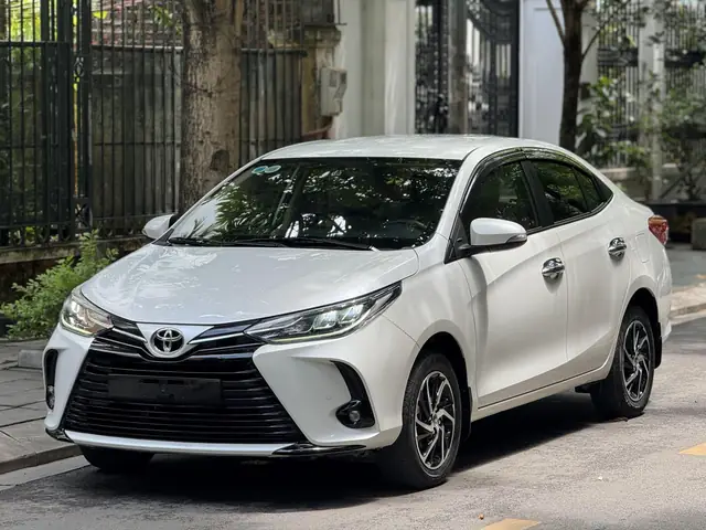 Toyota Vios Trắng: Tổng Quan Chi Tiết Về Mẫu Xe Hạng B Nổi Bật