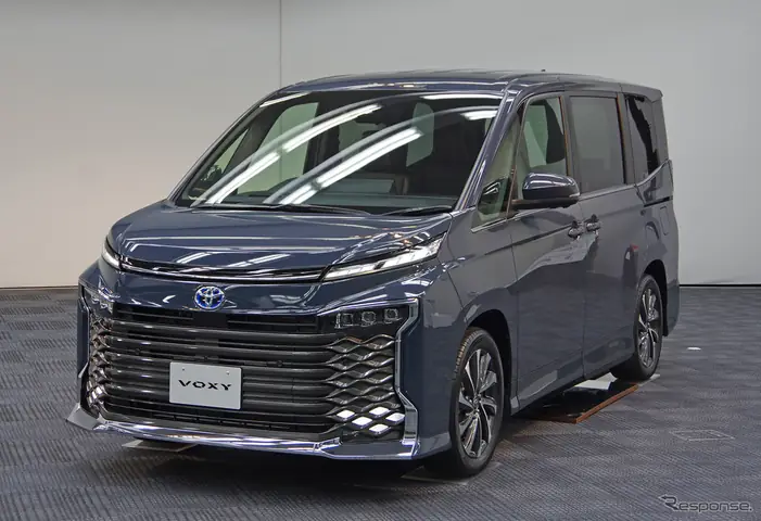 Toyota Voxy Là Gì? Tổng Quan Chi Tiết Về Mẫu Xe Gia Đình Đa Dụng