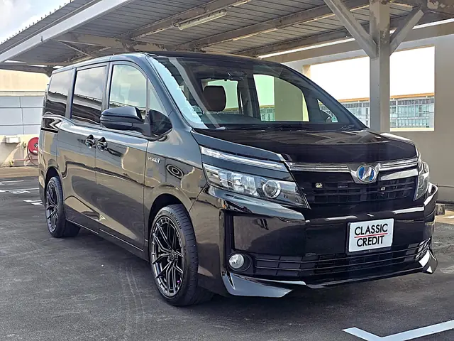 Toyota Voxy Hybrid – Sự Kết Hợp Hoàn Hảo Giữa Tiện Nghi, Độ An Toàn Và Công Nghệ Xanh Toyota Voxy Hybrid – Sự Kết Hợp Hoàn Hảo Giữa Tiện Nghi, Độ An Toàn Và Công Nghệ Xanh