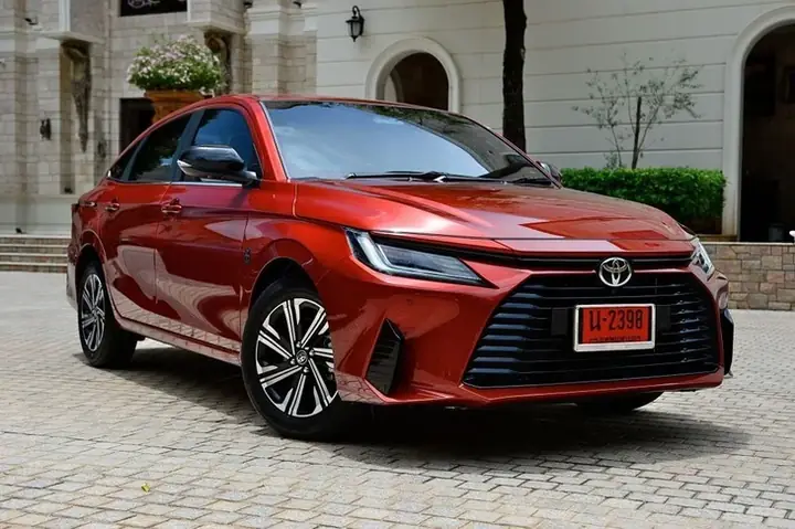 Toyota Voz: Tất Cả Những Điều Bạn Cần Biết Về Mẫu Xe Sedan Hạng Trung Của Toyota