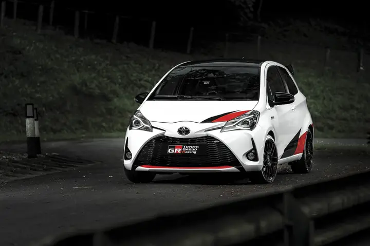 Toyota Yaris Grmn: Đánh Giá Chi Tiết Và Thông Tin Quan Trọng