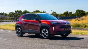 Toyota Yaris Hybrid: Đánh Giá Toàn Diện Và Những Điều Cần Biết Khi Chọn Xe
