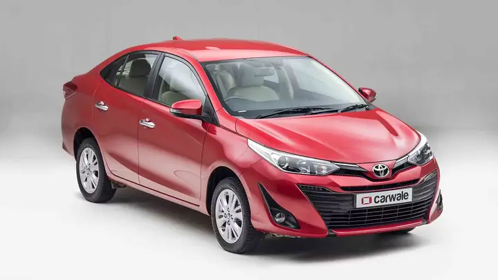 Toyota Yaris Price: Giá Bán Và Những Điều Cần Biết Khi Mua Xe Nhỏ Gọn
