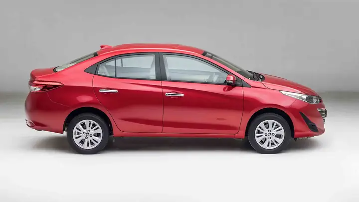 Toyota Yaris Price: Giá Bán Và Những Điều Cần Biết Khi Mua Xe Nhỏ Gọn