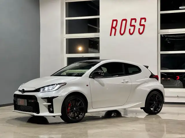 Toyota Yaris Sport: Tổng Quan, Tính Năng Và Đánh Giá Chi Tiết Toyota Yaris Sport: Tổng Quan, Tính Năng Và Đánh Giá Chi Tiết